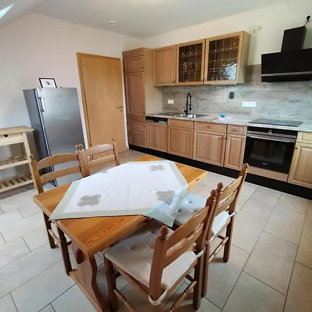 Karin 65355 アパート *